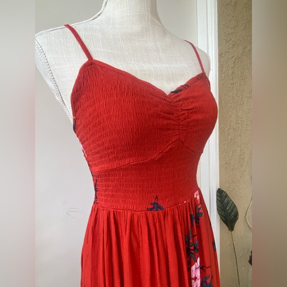 intimately free people beau red floral smocked maxi sundress - Picture 2 of 11